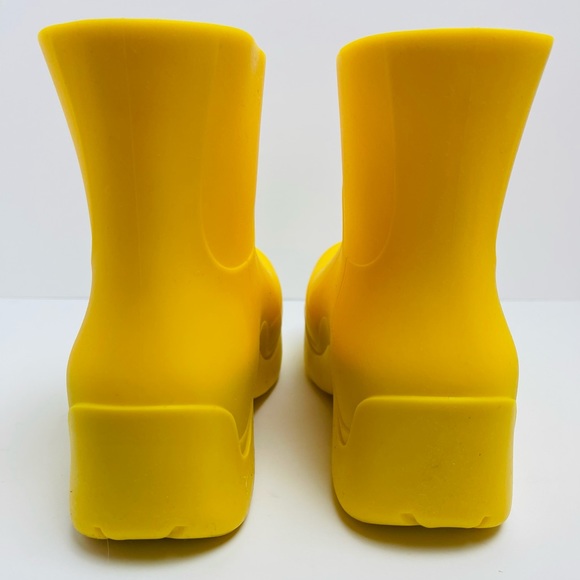 Bottega Veneta Puddle Waterproof Chelsea Rain Boot Size 39EU - Picture 10 of 11